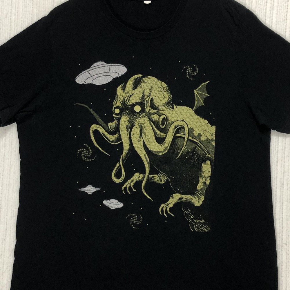 Cthulhu In Space Graphic T-Shirt Black Short Sleeve UFO Lovecraftian Mens XL